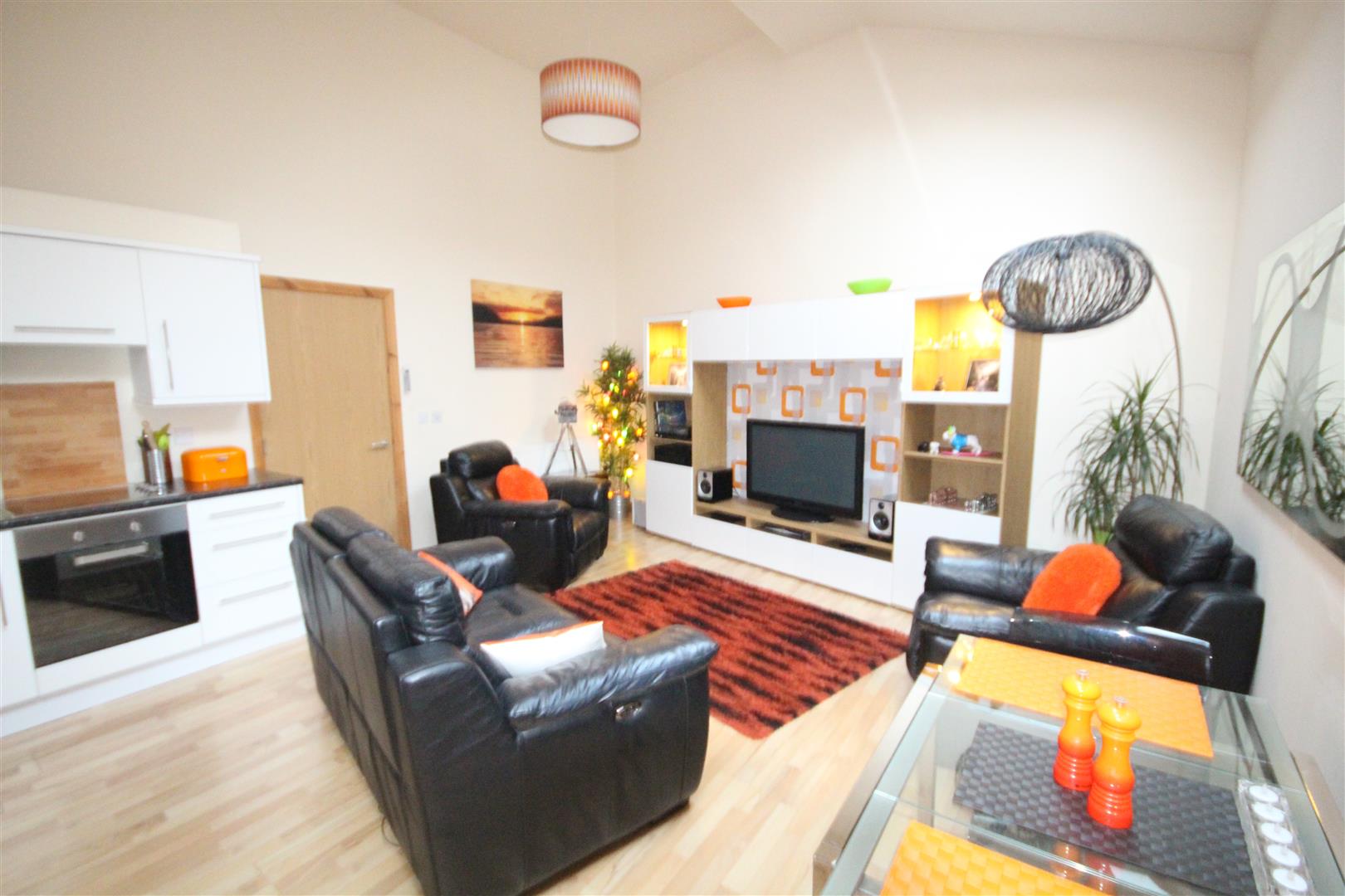 2 bedroom flat Let Agreed in Colne - Main Image